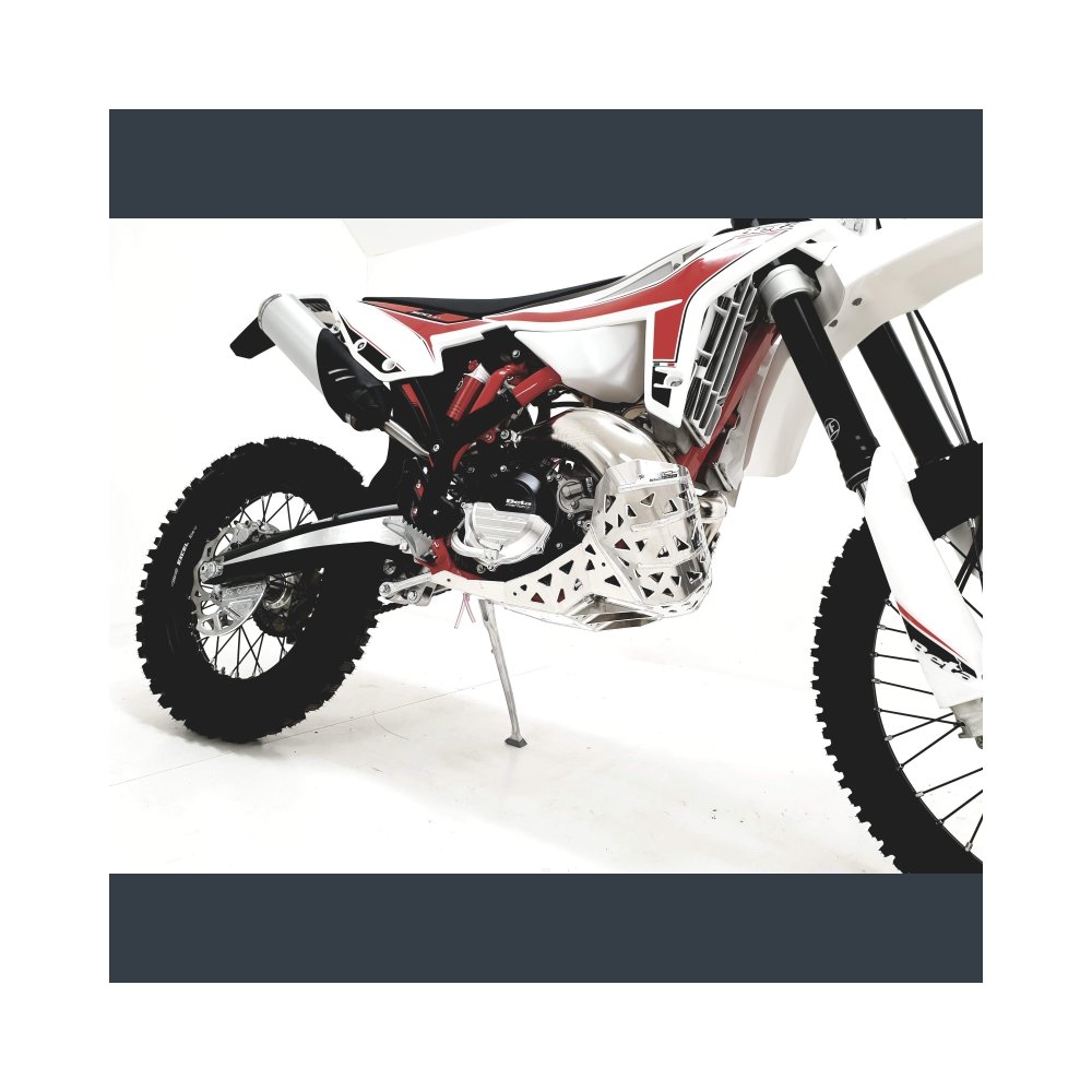 Cubrecárter enduro con protección de escape Beta RR 250/300 (20-22)