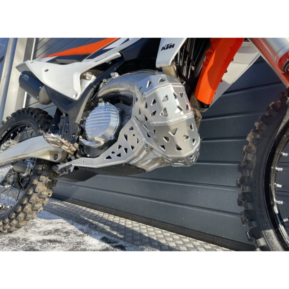 Cubrecárter enduro con protección de escape 2T KTM/Husqvarna/Gas Gas 24-25