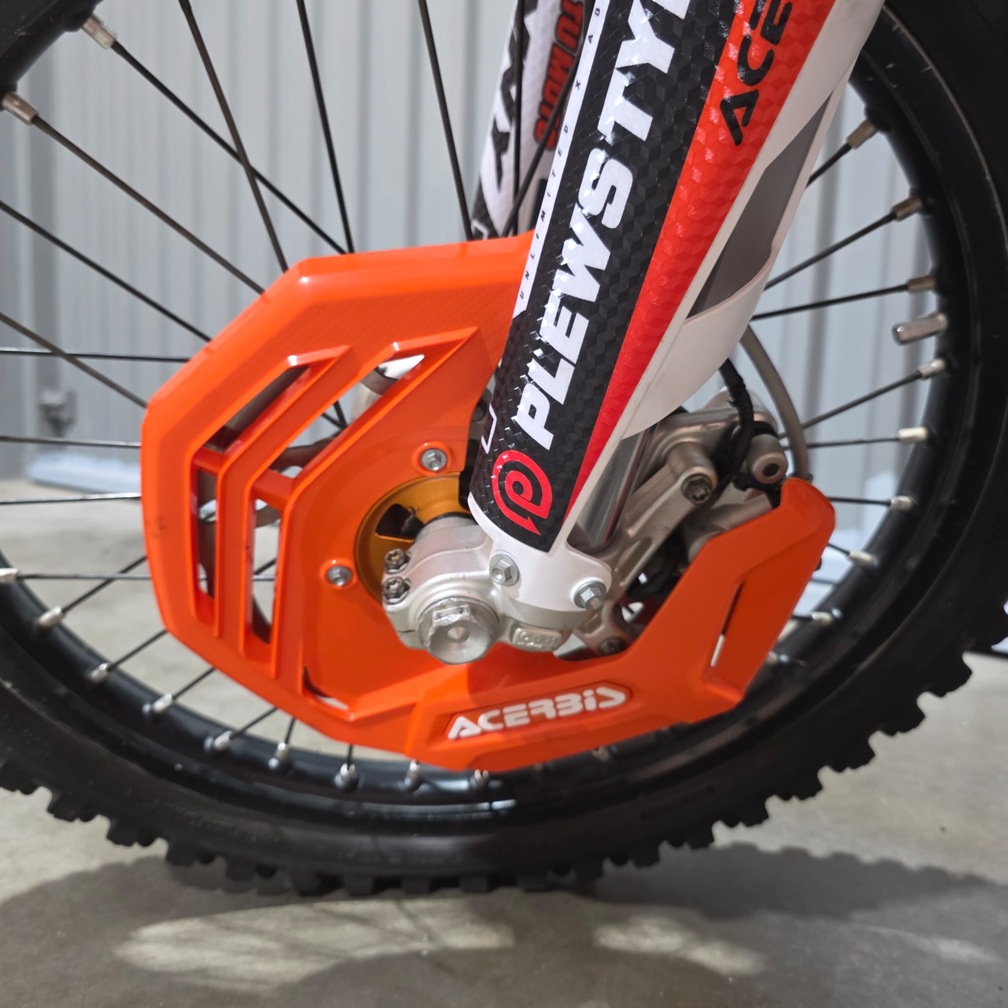 Protector de disco delantero para moto de enduro