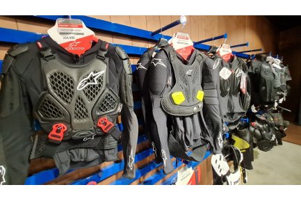 Petos para enduro y motocross, todo lo que necesitas saber Petos para enduro y motocross, todo lo que necesitas saber