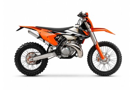 Ficha técnica KTM EXC 300 2017: aceite, bujía, kit de arrastre y pares de apriete