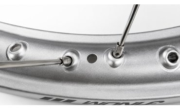 Aros de llanta para moto: tipos de tiro, medidas y compatibilidades