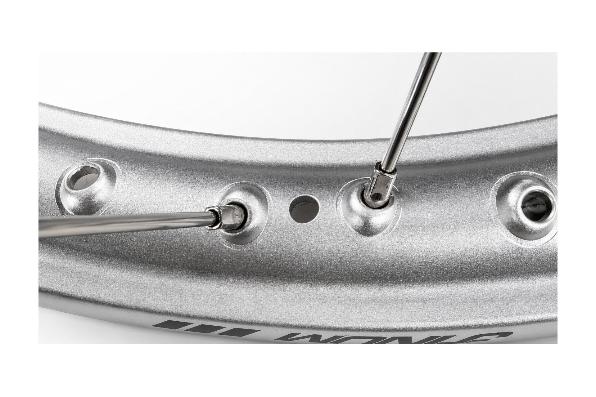 Aros de llanta para moto: tipos de tiro, medidas y compatibilidades