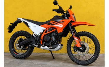 KTM 390 Enduro R 2025-2026: ficha técnica, preparación y accesorios off-road